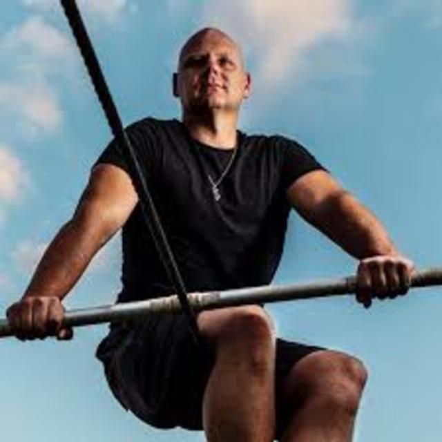 55. Active Volcano Walker Shares How to Conquer Your Fears | Nik Wallenda - podcast episode cover