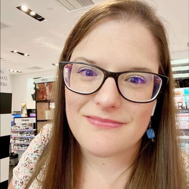 Adult Micro Preemie Survivor, Christina Gagnon - podcast episode cover