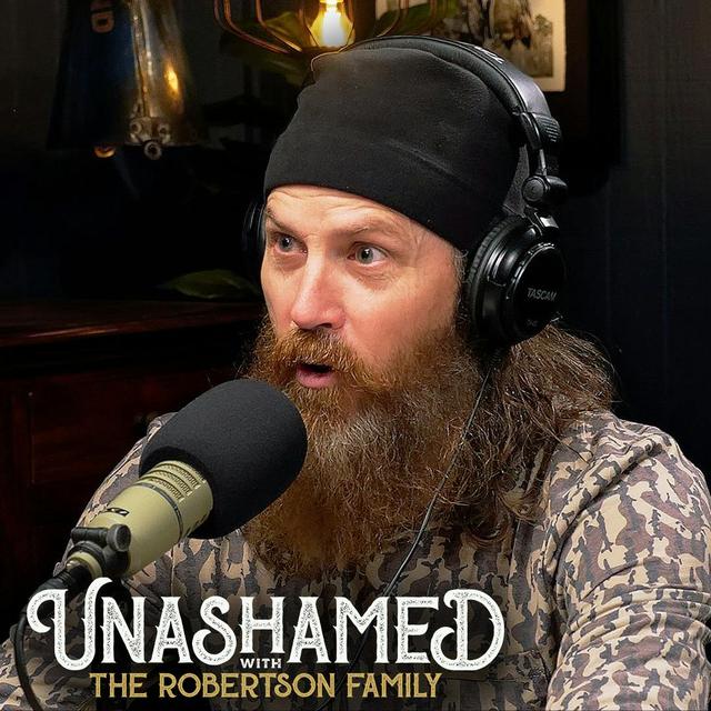 Ep 1054 | Jase Unplugs Himself for 6 Days Without Noticing & Do the Unborn Go to Heaven? - podcast episode cover