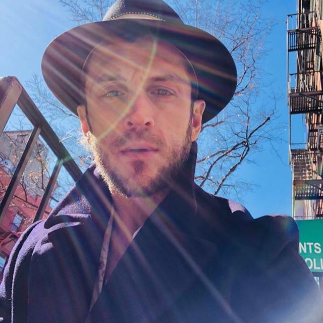 Bridging the Spiritual & the City, Relationship Gold & Online Yoga with Erick Joseph - podcast episode cover