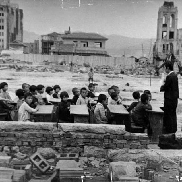 Orson Welles Podcast 1946-07-14 Orson Welles Commentaries - Orson talks about a picture of a school in Hiroshima - podcast episode cover
