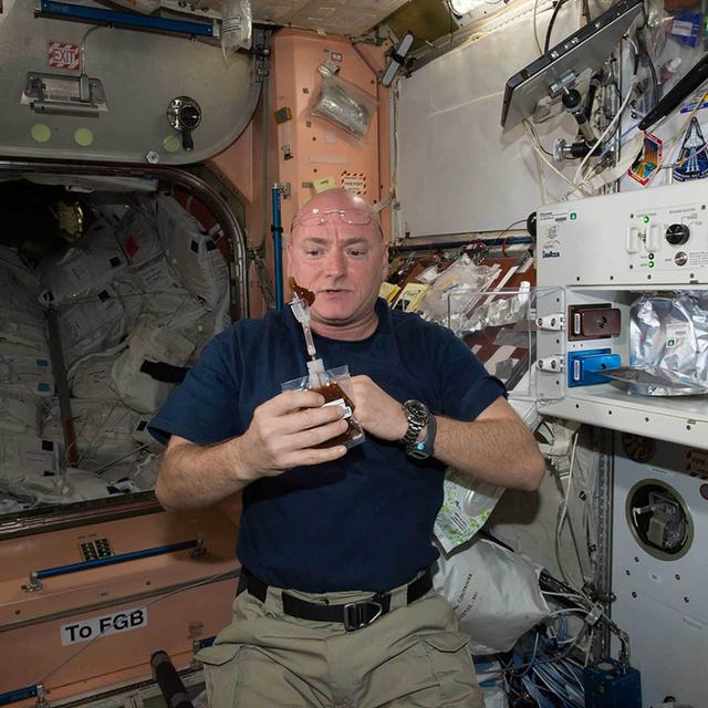 Living in Space, with Scott Kelly - podcast episode cover