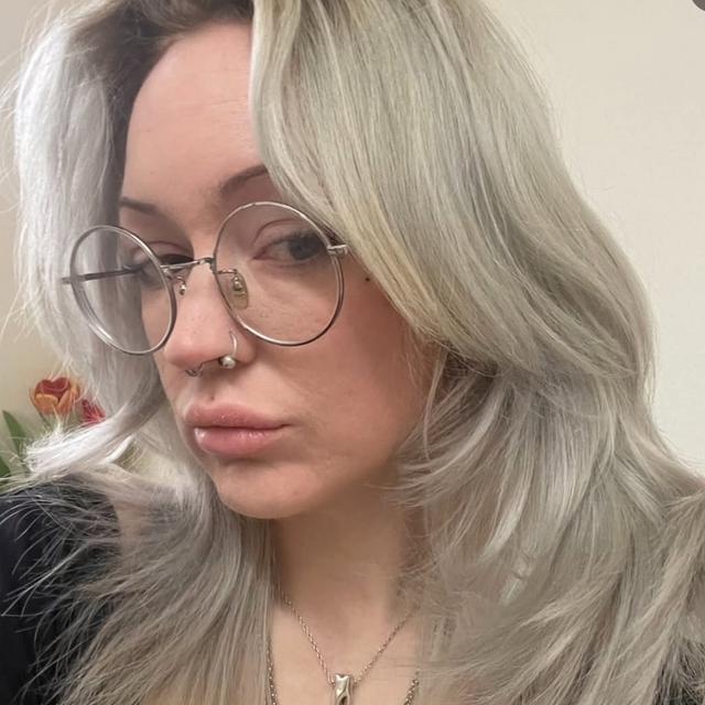 elle nash (deliver me) - podcast episode cover