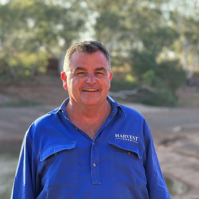 Cattle yards, Boardrooms, Floods, Mentors, Leadership and Life with Ben Dwyer - podcast episode cover