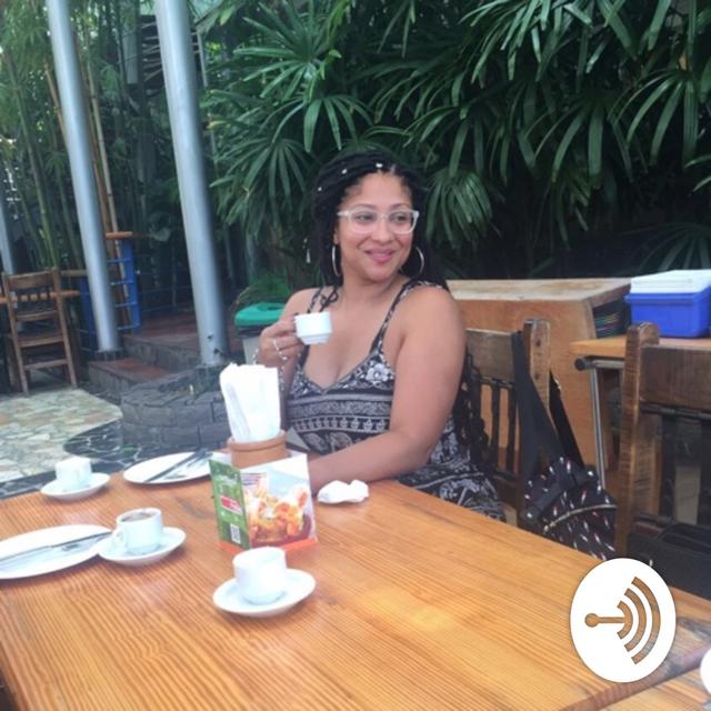 Un cafecito with Lucy - podcast cover